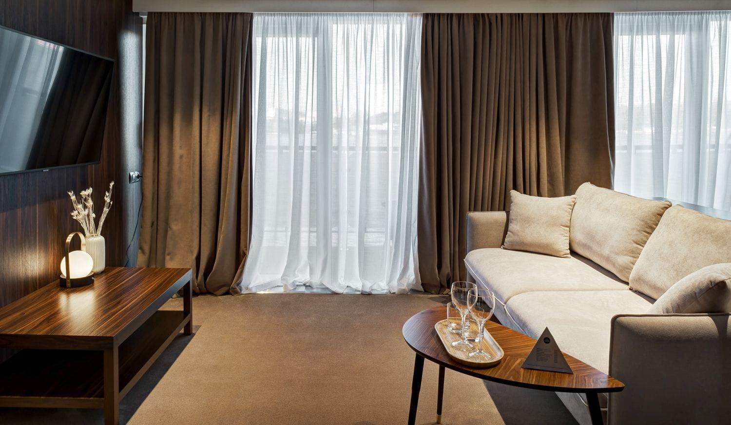 Номер Гранд-люкс с балконом